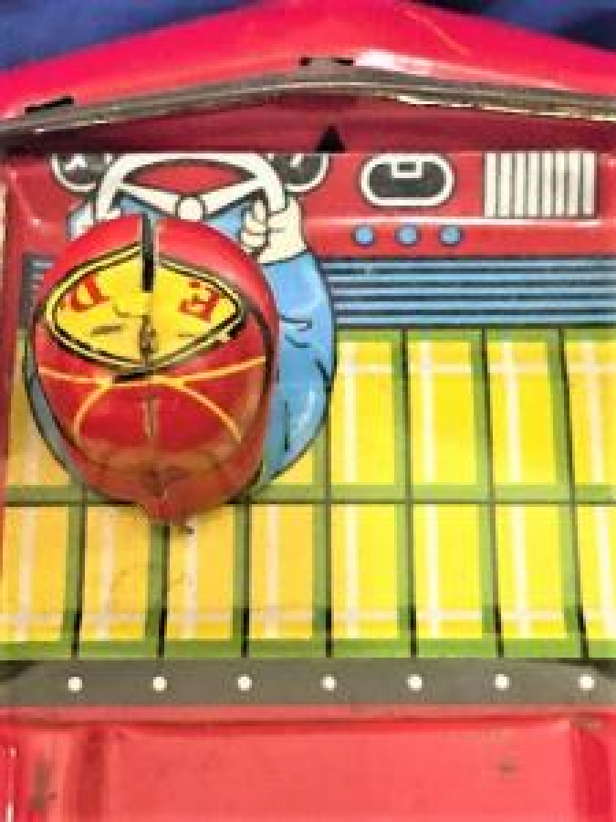 İTFAİYE TENEKE MEKANİK MERDİVENLİ OYUNCAK KAMYON