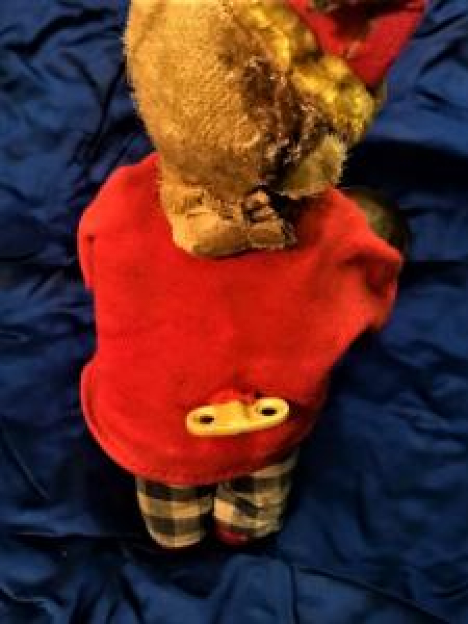 KURMALI ELLERİYLE ZİL ÇALAN KURMALI OYUNCAK MAYMUN 