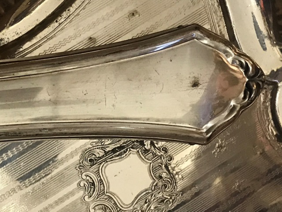 MASA ÜSTÜ TEMİZLEMEK İÇİN METAL FARAŞ KÜREK 