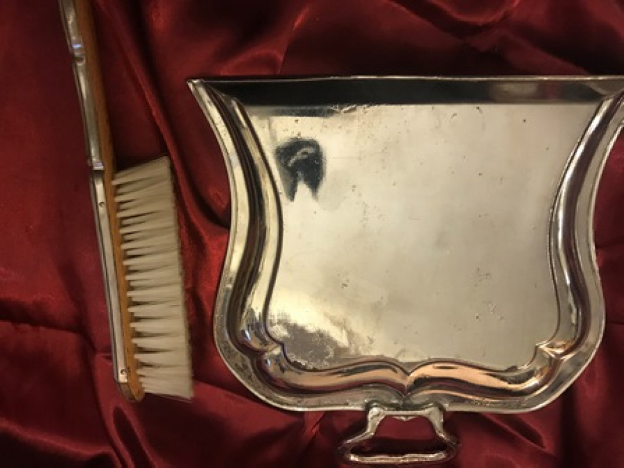 MASA ÜSTÜ TEMİZLEMEK İÇİN METAL FARAŞ KÜREK 