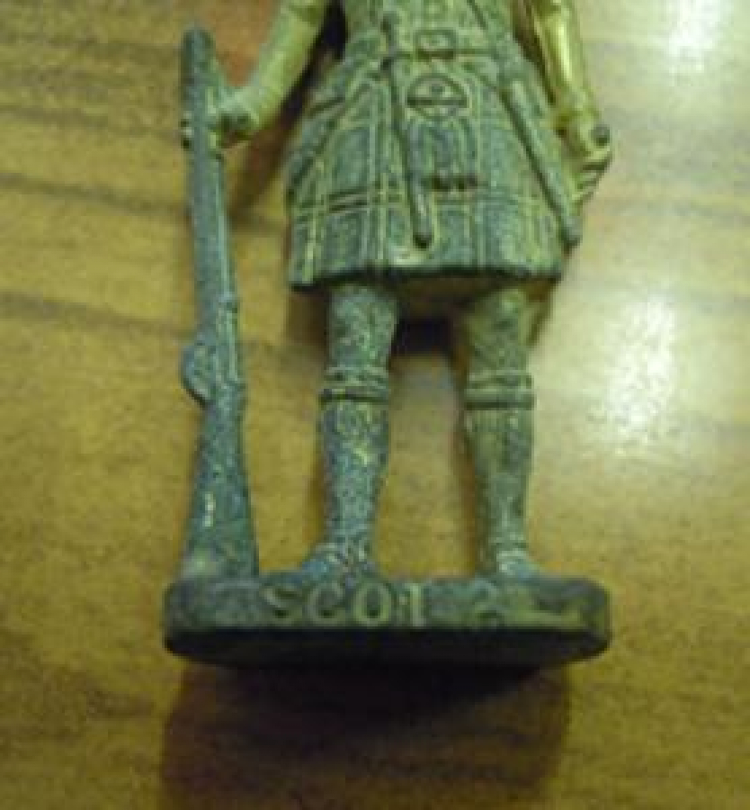 METAL FİGÜR KİNDER SÜRPRİZ SCOT K 93 D 132 METAL KORSAN 