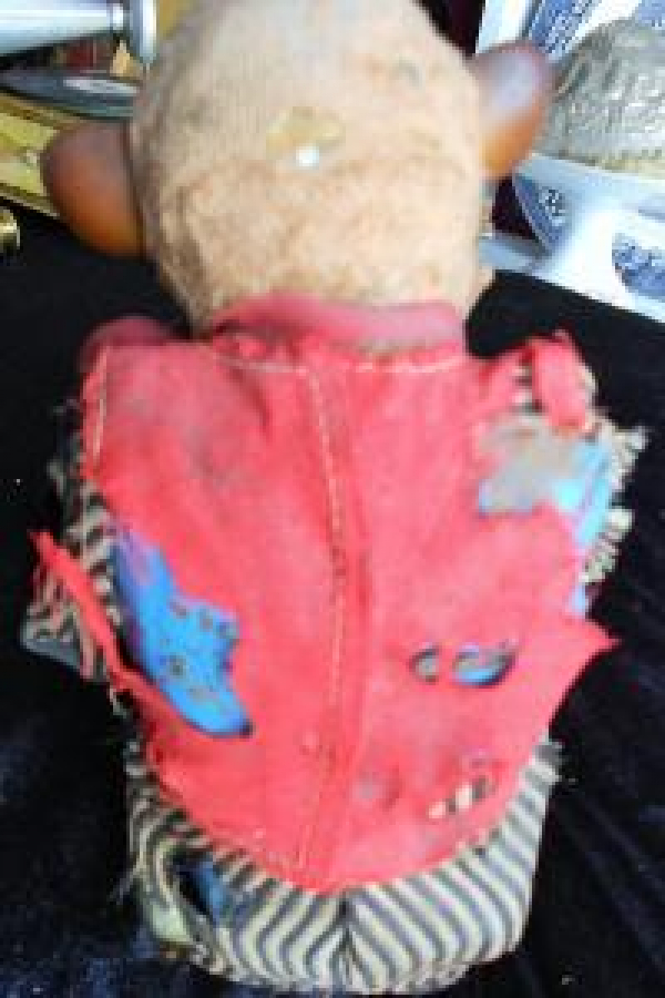 OYUNCAK ELİNDE BARDAKLA PARA DİLENEN MAYMUN 1960 YILLAR 