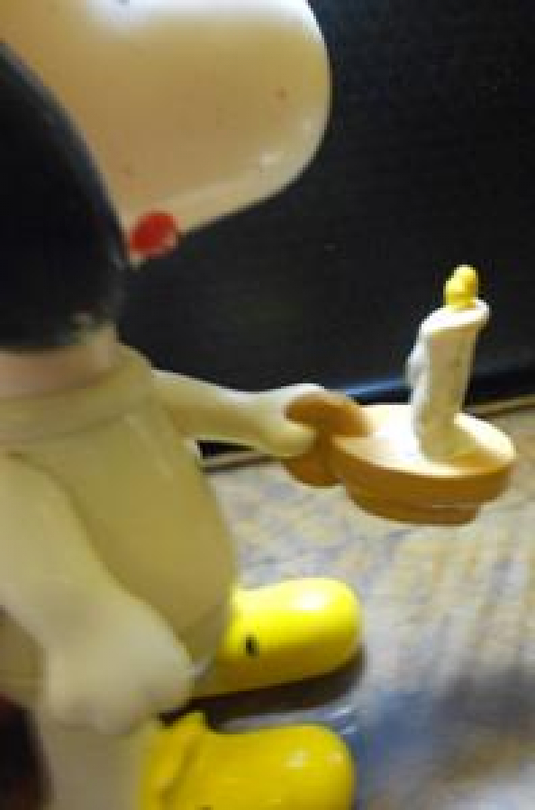 SNOOPY 3 PARÇAYA BÖLÜNEN PLASTİK KÖPEK OYUNCAK 