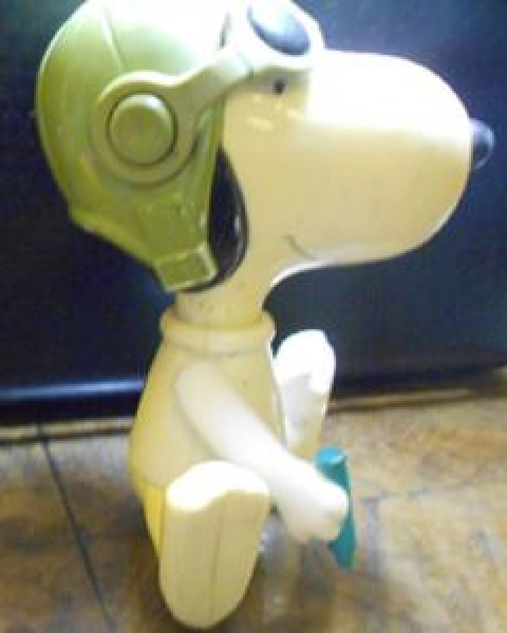 SNOOPY OYUNCAK FİGUR 3 PARÇA DEŞEN BÖLMELİ 