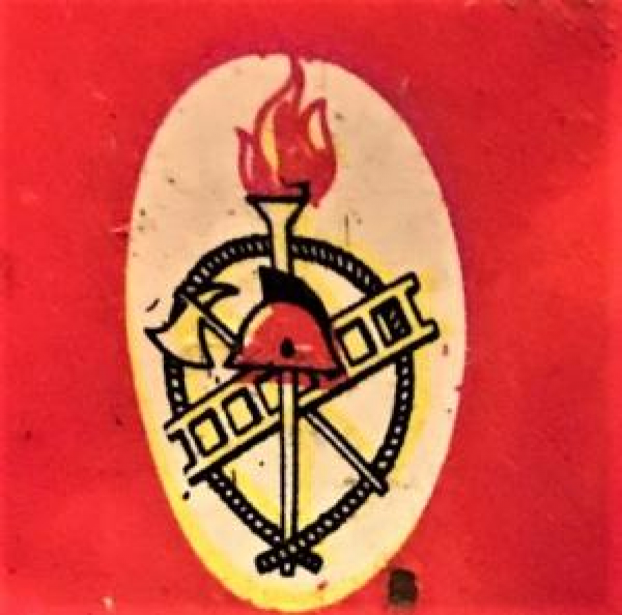 TENEKE NEKUR İTFAİYE ÇAKMAK TAŞLI MODELİ ACILAN MERDİVENLİ OYUNCAK ARABA 