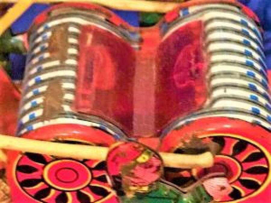 TENEKE NEKUR İTFAİYE ÇAKMAK TAŞLI MODELİ ACILAN MERDİVENLİ OYUNCAK ARABA 