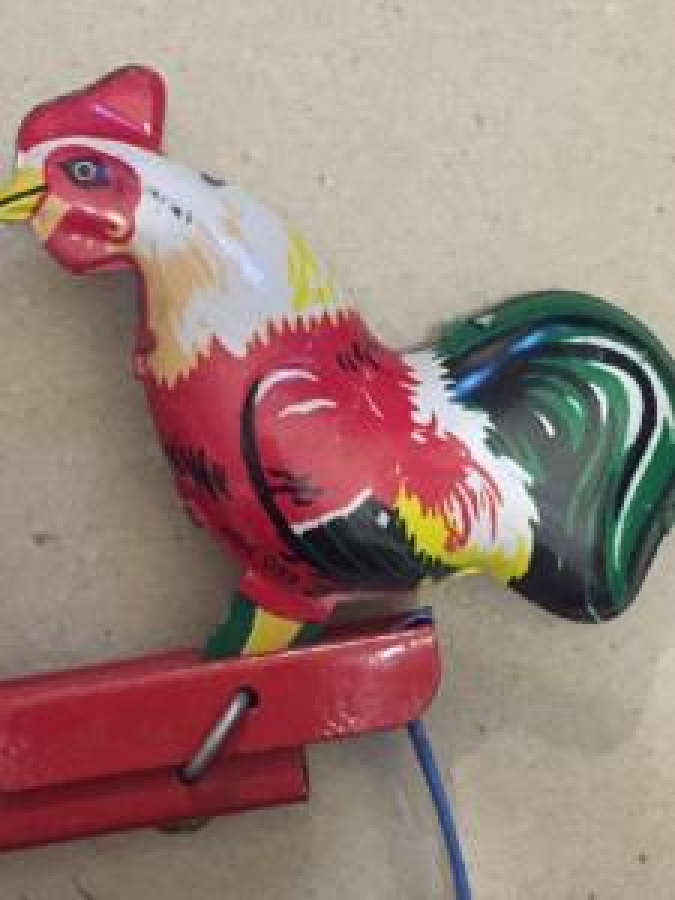 TENEKE OYUNCAK YEMLENEN HOROZLAR MEKANİK OYUNCAK TABAKATAN YEM YİYEN TAVUK HOROZ 