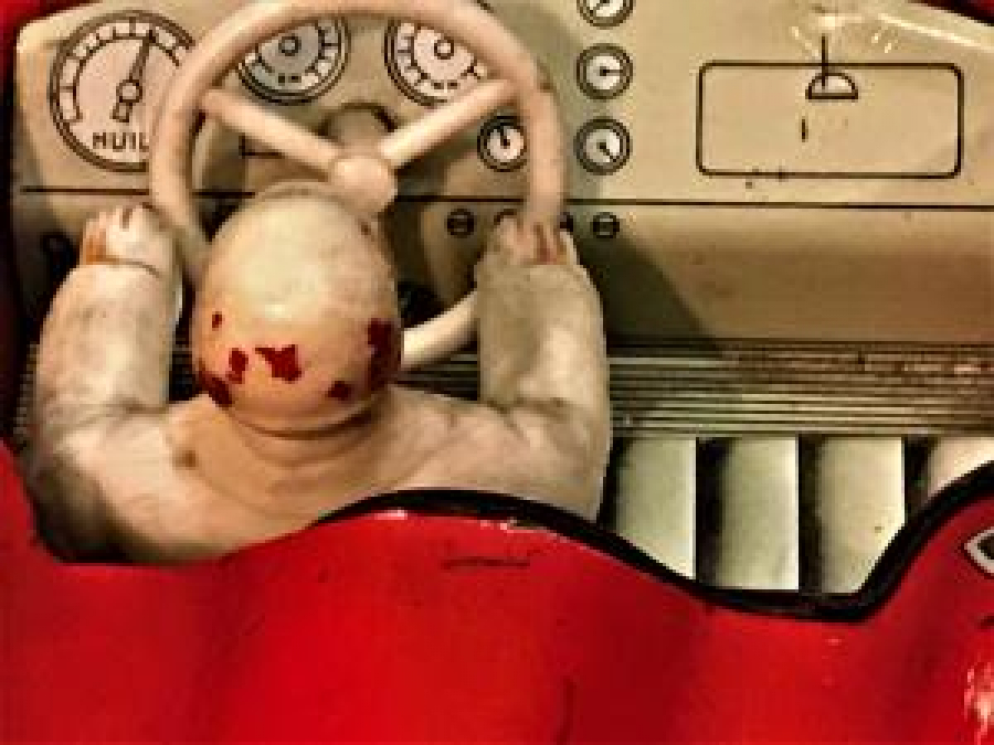 TENEKE SÜRÜCÜLÜ MAFSALLI ÖN TEKERLEKLER TENEKE YARIŞ ARABASI MADE İN FRANCE 