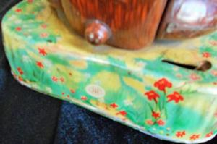 TRAMPET ÇALAN TENEKE OYUNCAK AYI ÜRÜN PİLLE ÇALIŞIR 1960 