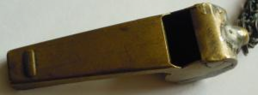 METAL PİRİNC POLİS MANTARLI DÜDÜK TAKMA ZİNCİRLİ 