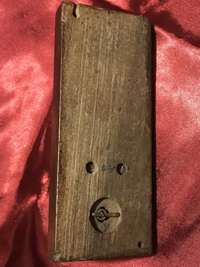 1800 AHŞAP KAİDE ÜZERİNDE MEKANİK TELGRAF TELSİZ HABERLEŞME MORS MANİPLE İŞARET GÖNDERME ALETİ