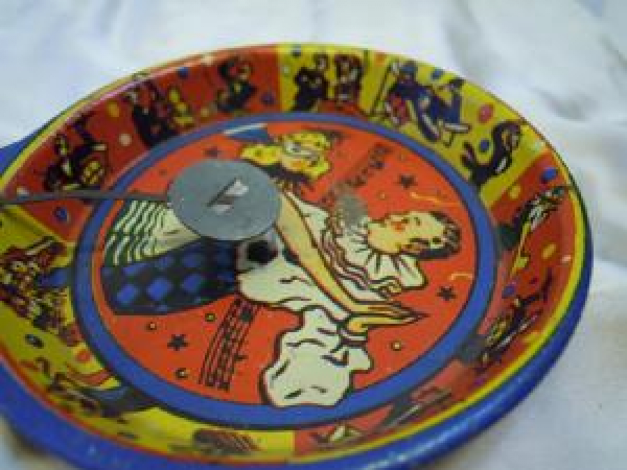 AMERİKAN MALI TENEKE VURMALI CINGIRAK METAL TDT MEG.GO. METAL OYUNCAK 