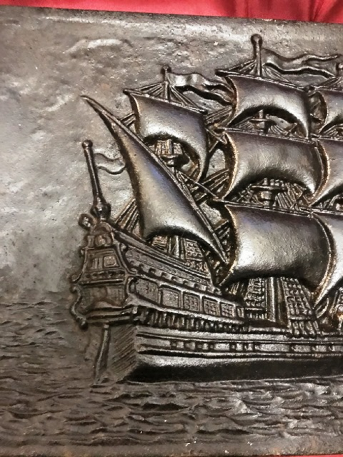 1950 DEMİR DÖKÜM KORSAN YELKENLİ GEMİ ROLYEF 37 X 25 ÖLCÜLERİNDE