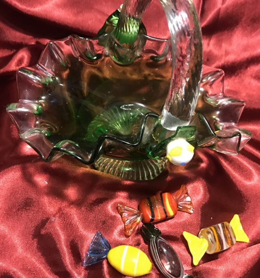 İTALYAN MURANO SU YEŞİLİ EL YAPIM ŞEKERLER VE KULPLU MARUL FORM ŞEKERLİK