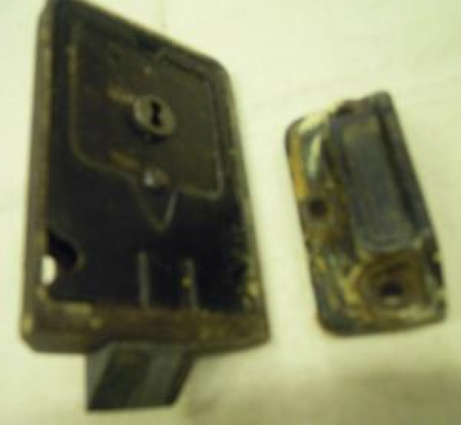 GARANTİLİ METAL SEBU DÜĞMELİ DAİRE KİLİT ANAHTARSIZ 