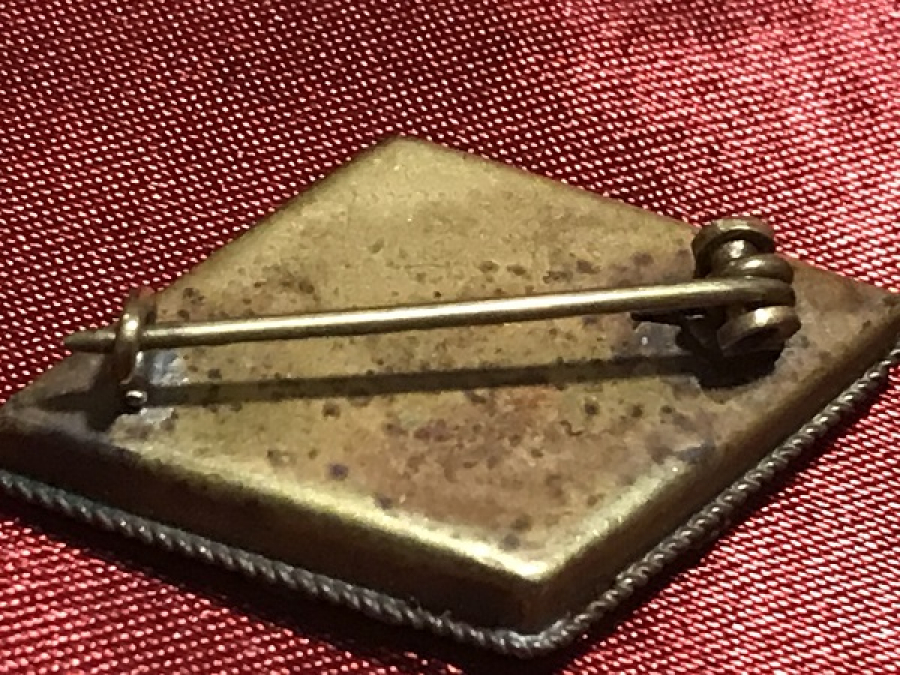 İTALYAN EL YAPIM GÜMÜŞ ÜZERİ ÇALIŞMA ROMA MİCRO MOZAİK BROŞ 1970 LI YILLAR