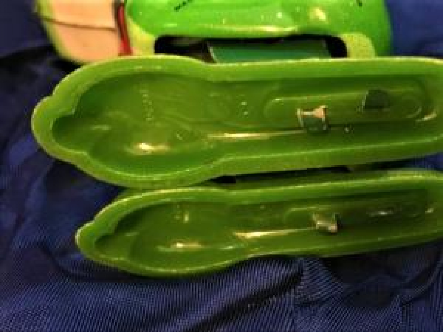 KURMALI TENEKE YEŞİL KURMALI ZIPLAYAN KURBAĞA