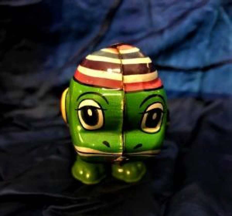 KURMALI TENEKE YEŞİL KURMALI ZIPLAYAN KURBAĞA