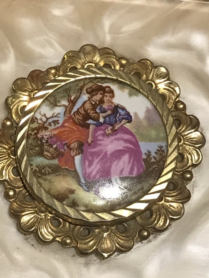 LİMOGES İMZALI AYNA KAPAKLI ALTIN KAPLAMA MÜCEVHER KUTUSU  