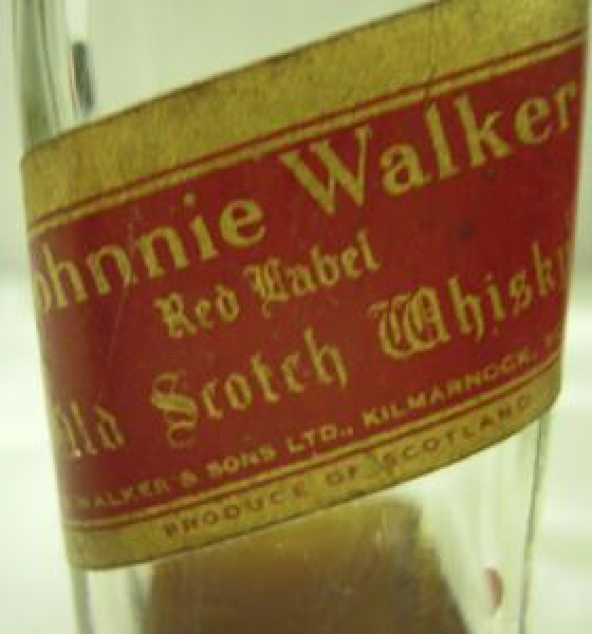 MİNYATÜR İÇKİ ŞİŞESİ KOLEKSİYON JOHNNİE WALKER SYDNEY 1880 PARIS 1885 ADELAIDE 1887 MELBOURNE 1881 DUNEDİN 1899 JAMAICA 1891 KIMBERLEY 1892 BRISBANE 1891 