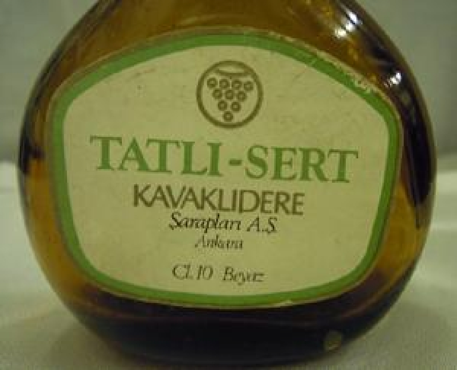 MİNYATÜR İÇKİ ŞİŞESİ KOLEKSİYON TATLI-SERT KAVAKLIDERE ŞARAPLARI A.Ş. ANKARA CL 10 BEYAZ 