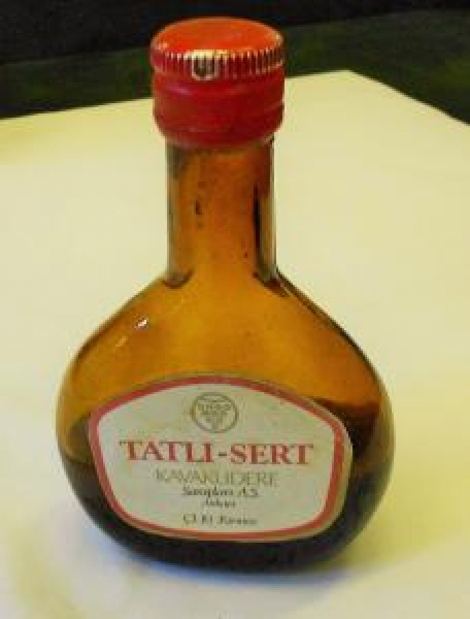 TATLI-SERT KAVAKLIDERE ŞARAPLARI A.Ş. ANKARA CL.10 KIRMIZI KOLEKSİYON UFAK MİYATÜR ŞİŞE 