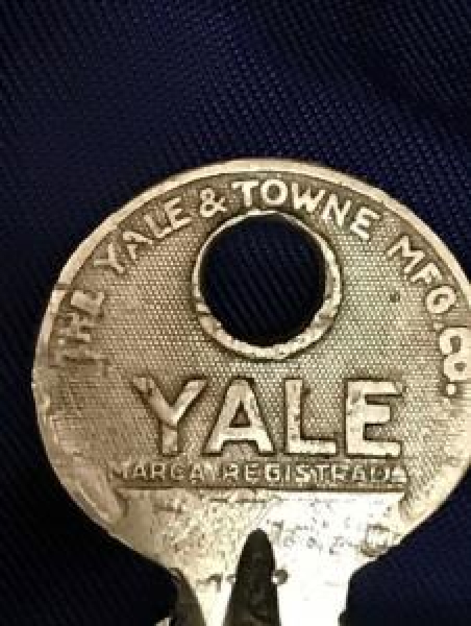 YALE PİRİNÇ ANAHTARLI SAĞLAM ASMA KİLİT