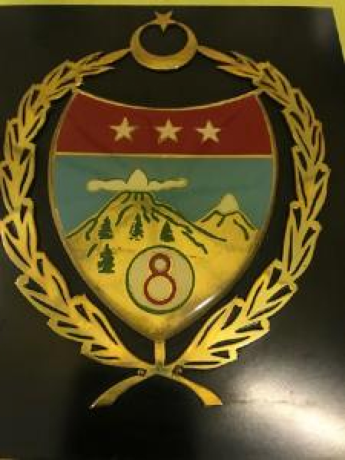 ALD. TAHSİN ATALAY KARAGAHINIZIN BAŞARİ TİMSALİ VE ÖRNEK SEMBOLİİ OLAN ÇALIŞMALARINIZIN UNUTULMAZ HATIRASI OLARAK 2 EYLÜL 1970 KUR.BŞK.M.TOKER 