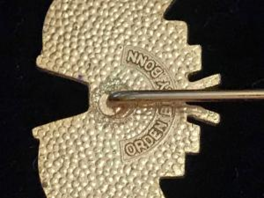 ALMAN VE TÜRKİYE DOSTLUK BAYRAKLI İĞNELİ ROZET 