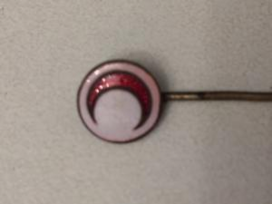 1950 KIZILAY UFAK BOY SICAK MİNELİ İĞNELİ ROZET