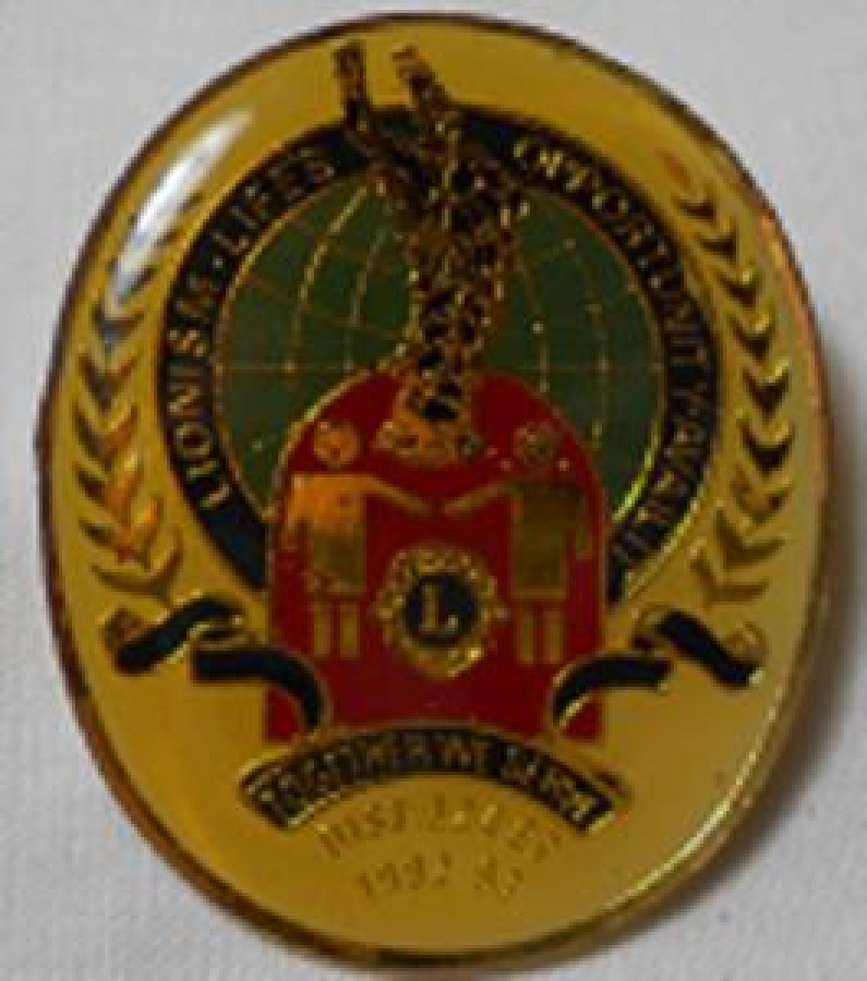 LİONS CLUP YAKA ROZET METAL ORJİNAL LİONISM-LIFES OPPORTUNITY-AVAILII TOGETHER WE SERVE DIST 324 B2 1992-93 