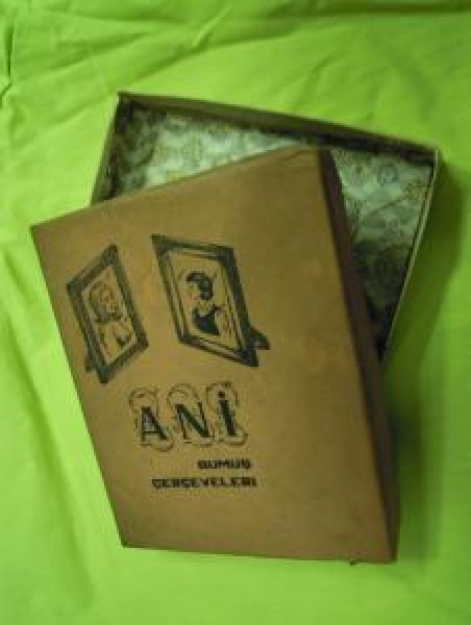 ANİ GÜMÜŞ ÇERÇEVE KUTUSU BOŞ KARTON KUTU