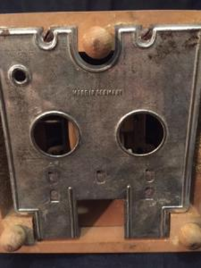 ANTİKA WİTTNER 813M METRONOM MASİF MEŞE 4 ZİL RİTİMLİ MEKANİK PİRAMİT FORMUNDA ALMAN MALI 