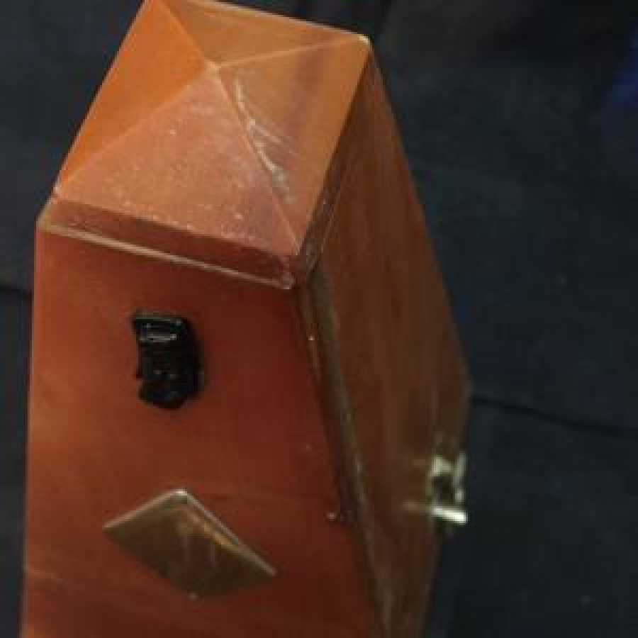 ANTİKA WİTTNER 813M METRONOM MASİF MEŞE 4 ZİL RİTİMLİ MEKANİK PİRAMİT FORMUNDA ALMAN MALI 