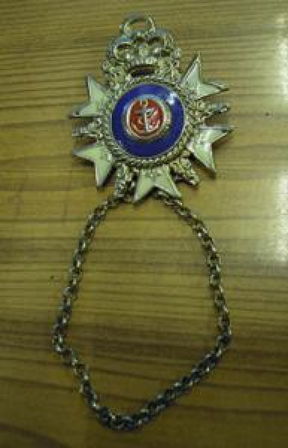 İNGİLİZ KIRALIYET DENİZCİ KAPTAN CIPALI MİNELİ ROZET 