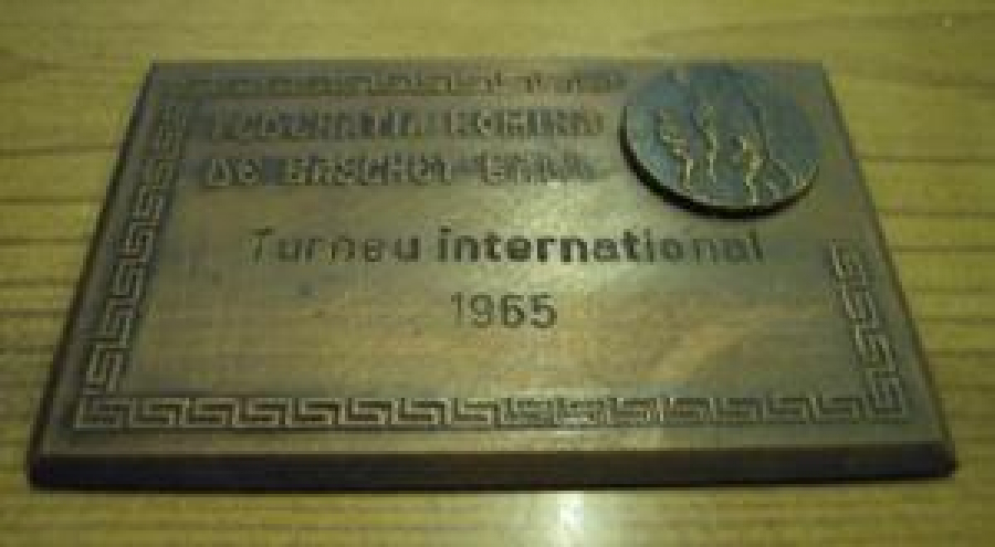REDERATIA ROMINA DE BASCHET - BALL TURNEU İNTERNATİONAL 1965 MADALYA
