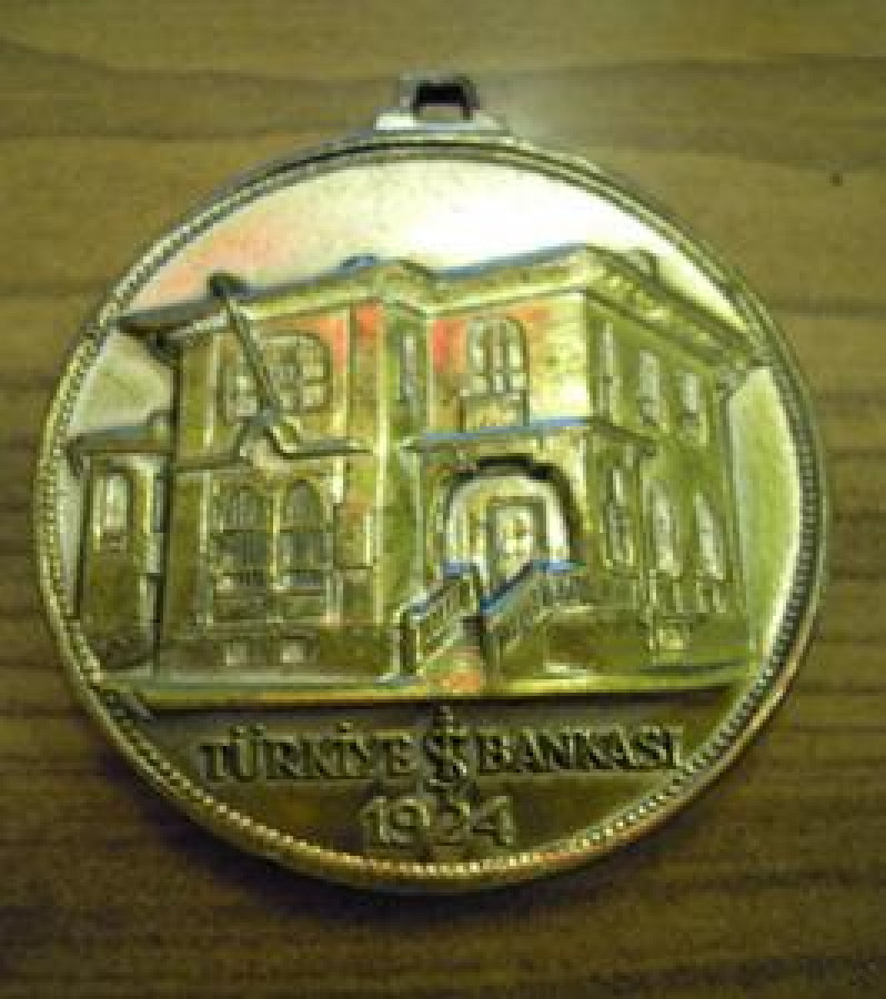 TÜRKİYE İŞ BANKASI 1924 - 1974 ANAHTARLIK UCU 