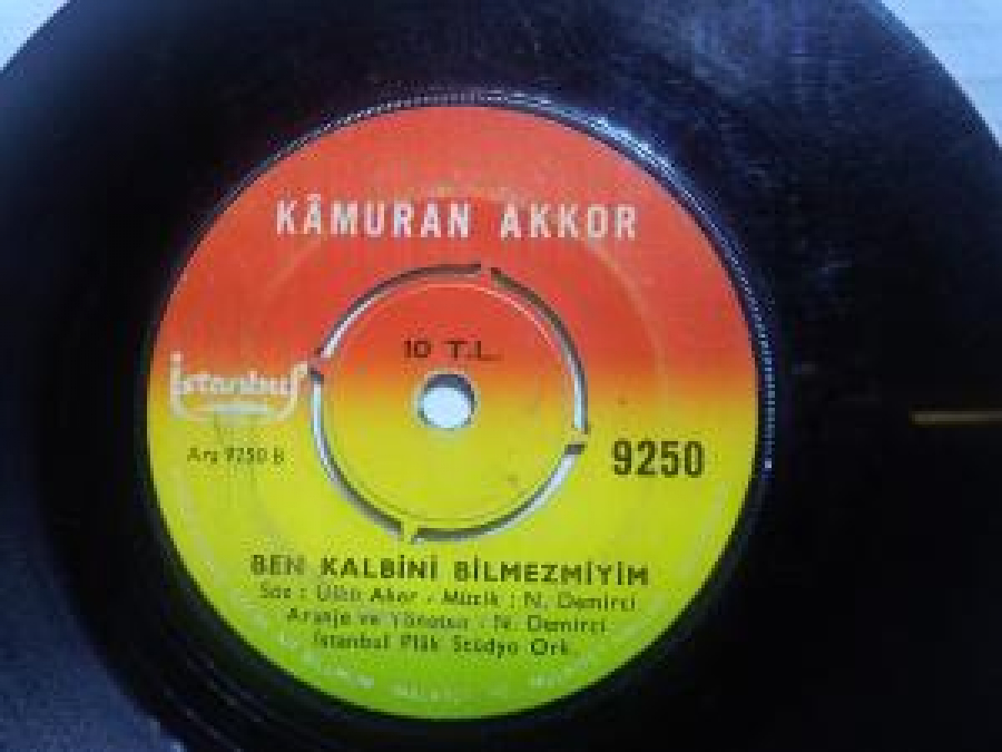  KAMURAN AKKOR 