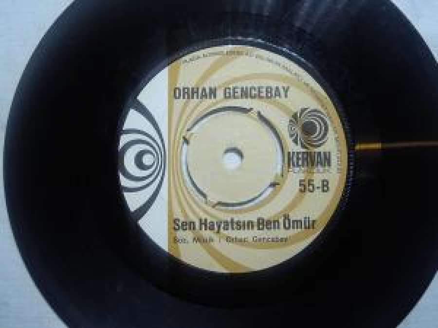 ORHAN GENCEBAY 55 A BEN DOĞARKEN ÖLMÜŞÜM (BU DÜNYADA RAHAT YOK) 55 B 