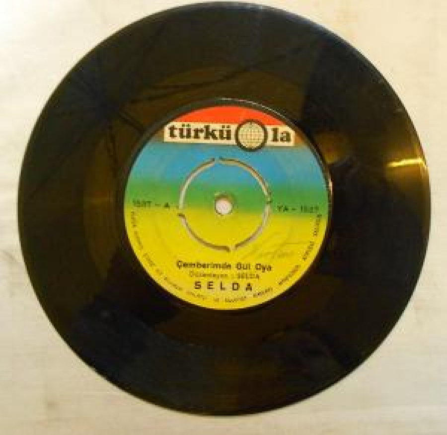 SELDA ÇEMBERİMDE GÜL OYA - TOPRAK OLUNCA 45 LİK YERLİ PLAK 