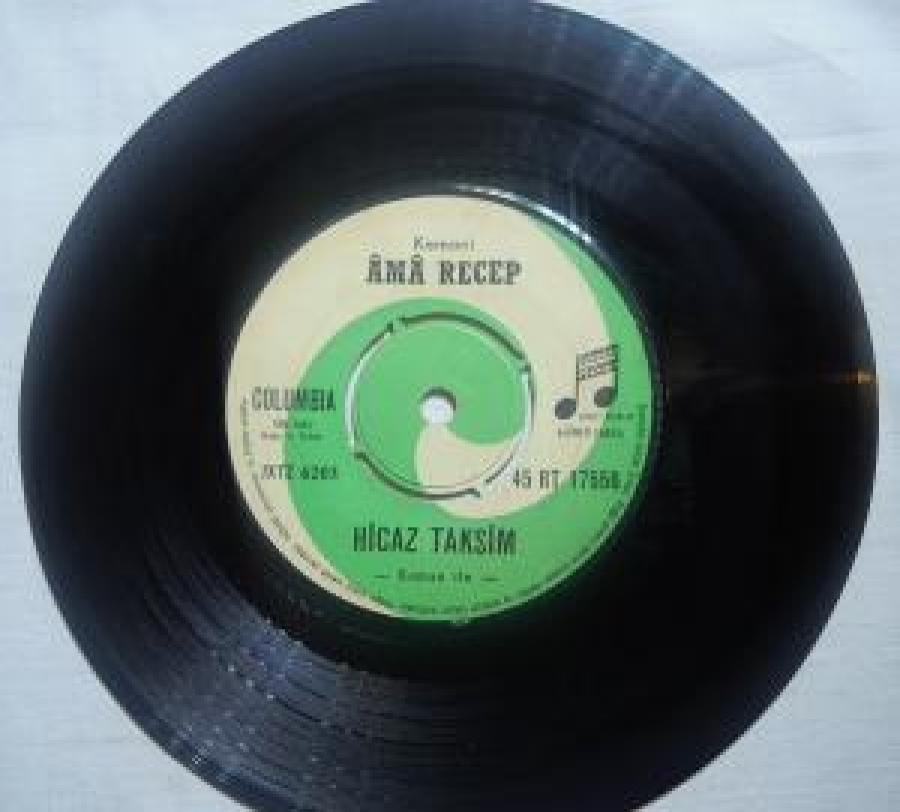 KEMANİ AMA RECEP HİCAZ TAKSİM -KEMAN İLE-, ÇİFTE KİRİŞ İLE RAST TAKSİM 45 LİK YERLİ PLAK 