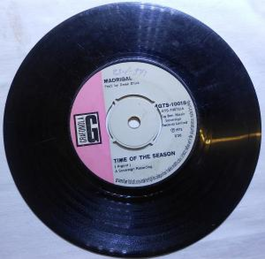 MADRIGAL PORD. BY DEREK CHİCK TAPESTRY, TIME OF THE SEASON 