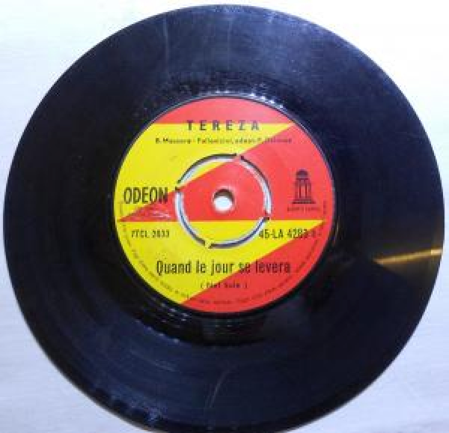 TEREZA B. MASSARA - PALLAVİCİNİ, ADAPT. P. DELANOE ODEON 7TCL-2633 45-LA 4283 QUAND LE JOUR SE LEVERA (NEL SOLE) FOLKLORE ROUMAİN, ARRT . S. PETROVİC-P BAROUH JE L'AIME, JE L'AIME 45'LİK YABANCI PLAK 