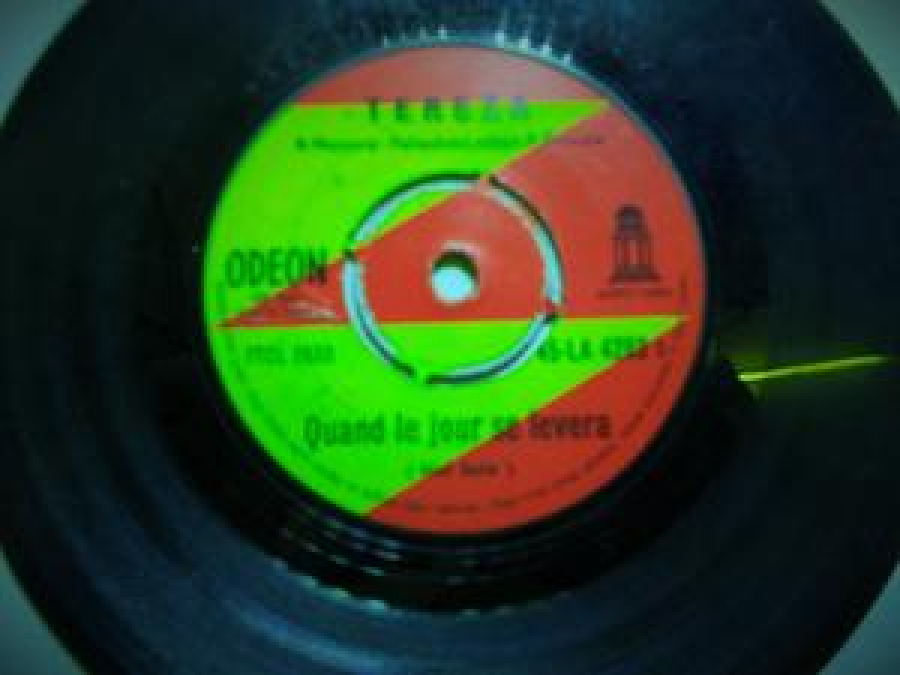 TEREZA B. MASSARA - PALLAVİCİNİ, ADAPT. P. DELANOE ODEON 7TCL-2633 45-LA 4283 QUAND LE JOUR SE LEVERA (NEL SOLE) FOLKLORE ROUMAİN, ARRT . S. PETROVİC-P BAROUH JE L'AIME, JE L'AIME 45'LİK YABANCI PLAK 