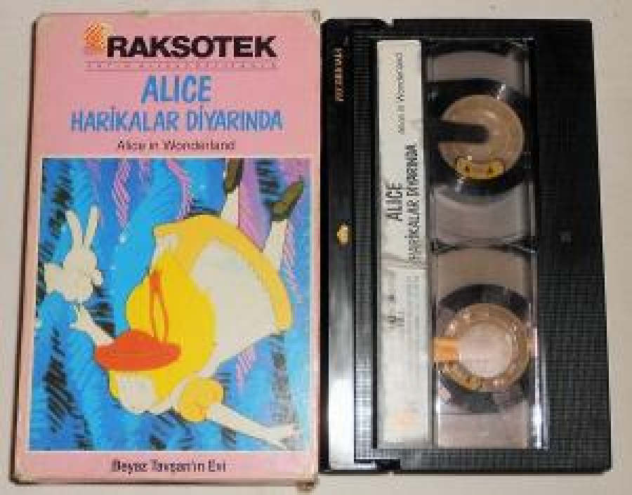  RAKSOTEK BETAMAKS ÇİZGİ FİLİM KASET ALİCE HARİKALAR DİYARINDA BEYAZ TAVŞAN'İN EVİ VİDEO KASET