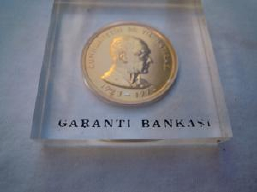 CAM KAGIT AĞIRLIĞI TÜRKİYE GARANTİ BANKASI 1946 CUMHURİYETİN 50. YIL HATIRASI 1923 - 1973 GARANTİ BANKASI KAĞIT AĞIRLIĞI 
