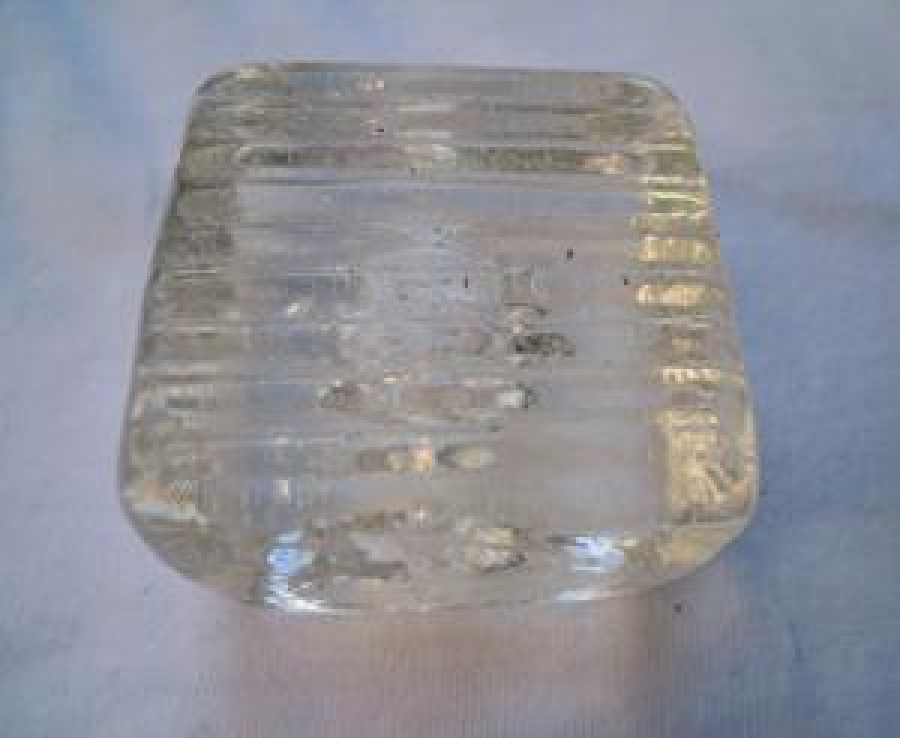 CAM KAĞIT AĞIRLIĞI KARE FORMDA