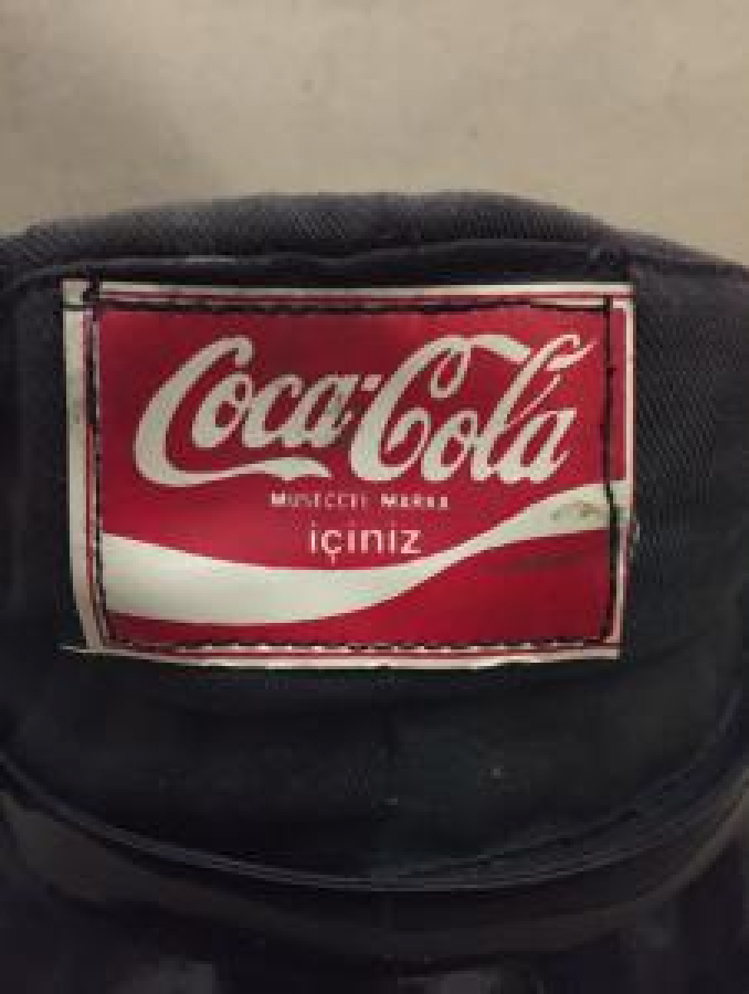 COCA COLA DAGITIÇILARIN ÇALIŞIRKEN KULLANDIKLARI TAKTIKLARI ŞAPKA