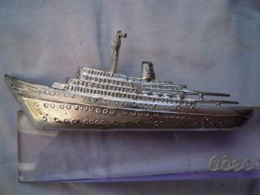 ODECCA GEMİ POLİ KARBON VE CAMDAN DEKORATİF KAĞIT AĞIRLIĞI 