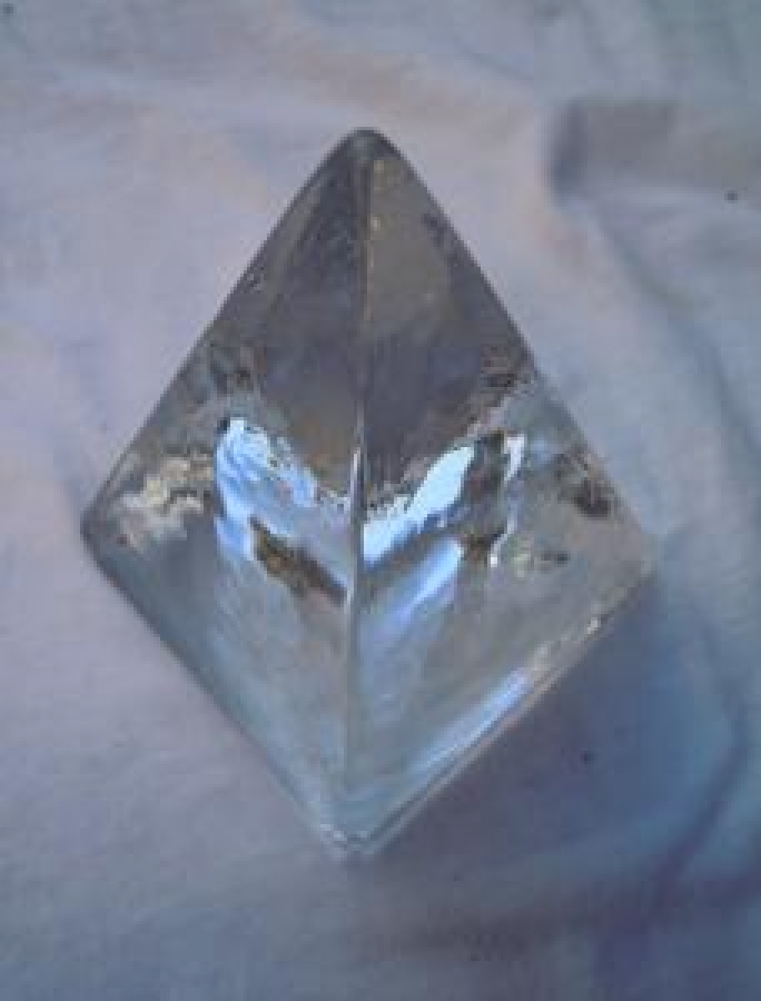 ÜÇKEN PİRAMİT CAN KAĞIT AĞIRLIĞI